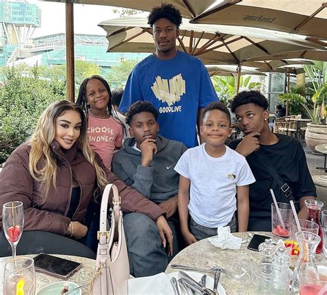 zari hassan children|Zari Hassan: Ageless Mother of Five Shares Lovely。